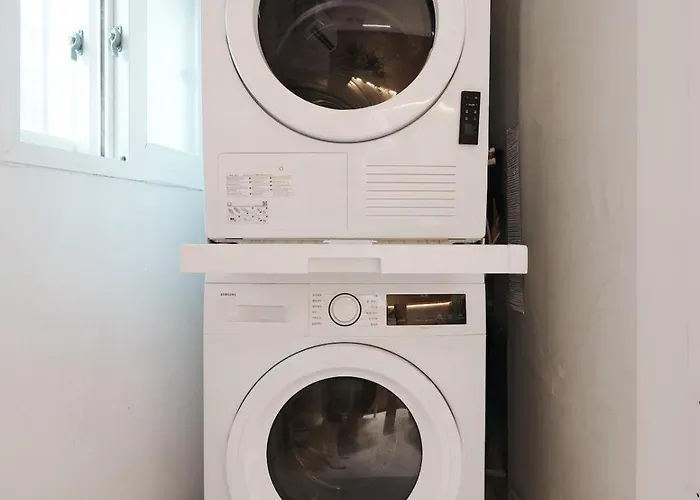 빌라 New Renovated, 홍대역6분, 방3침대4, 완벽한 청소!